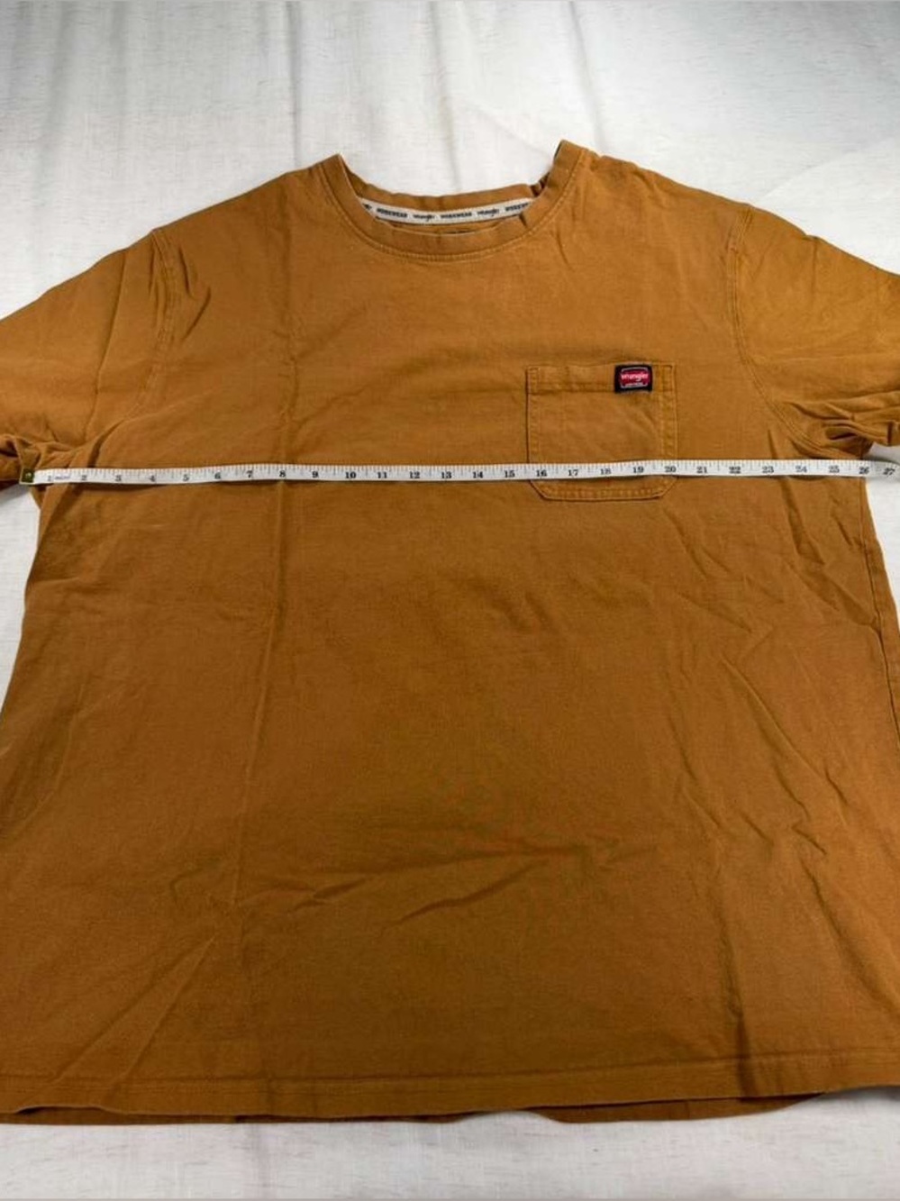 Wrangler Pocket T-Shirt in Brown